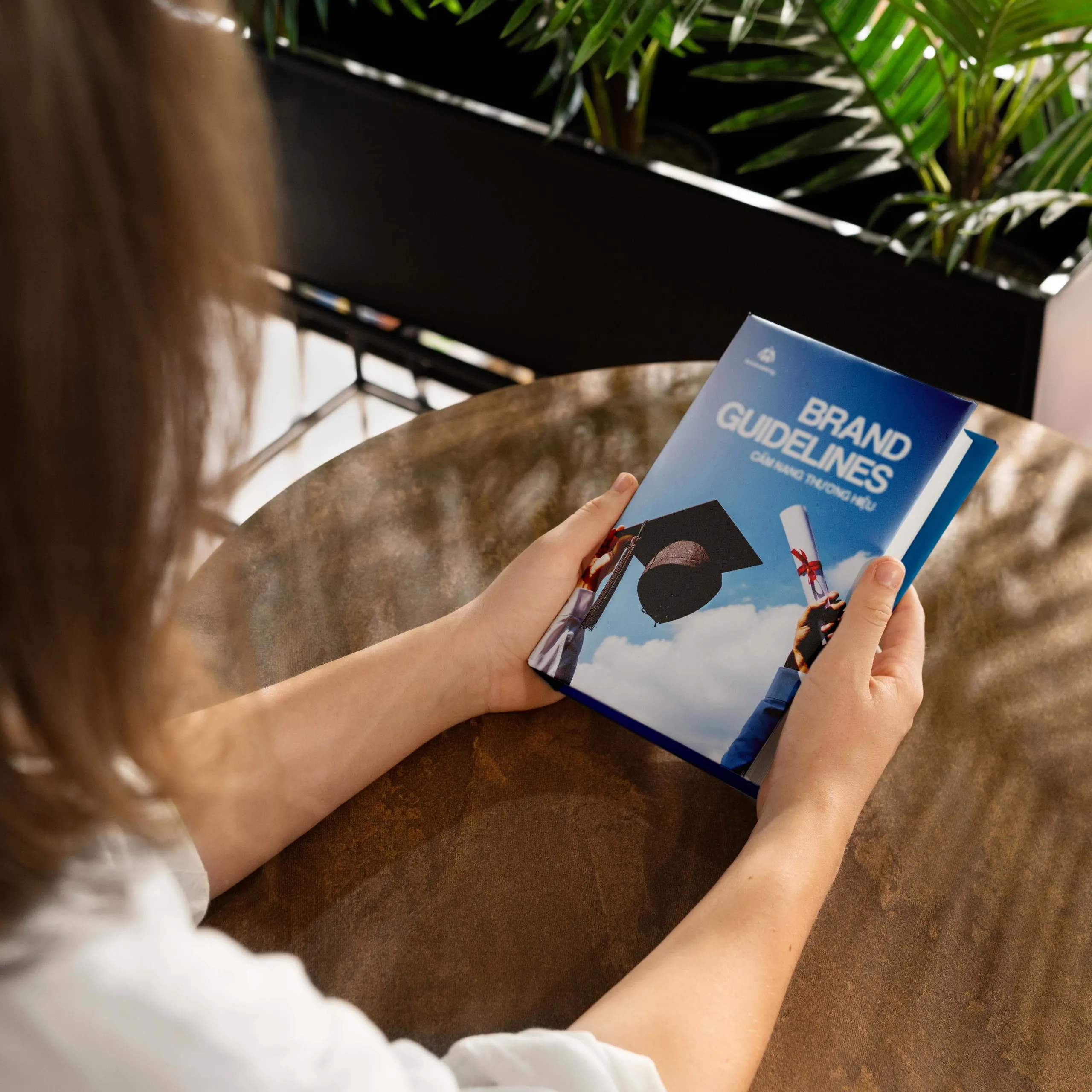 thiet-ke-nhan-dien-thuong-hieu